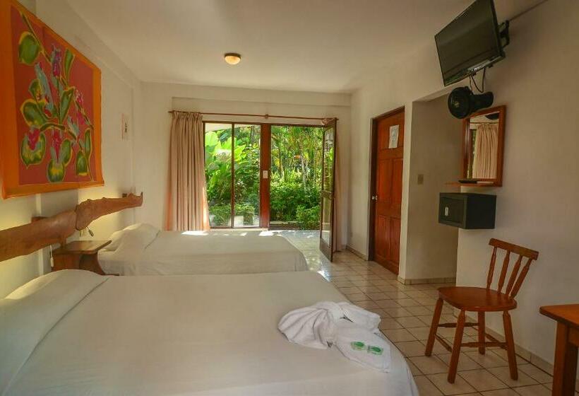 标准间, Pochote Grande