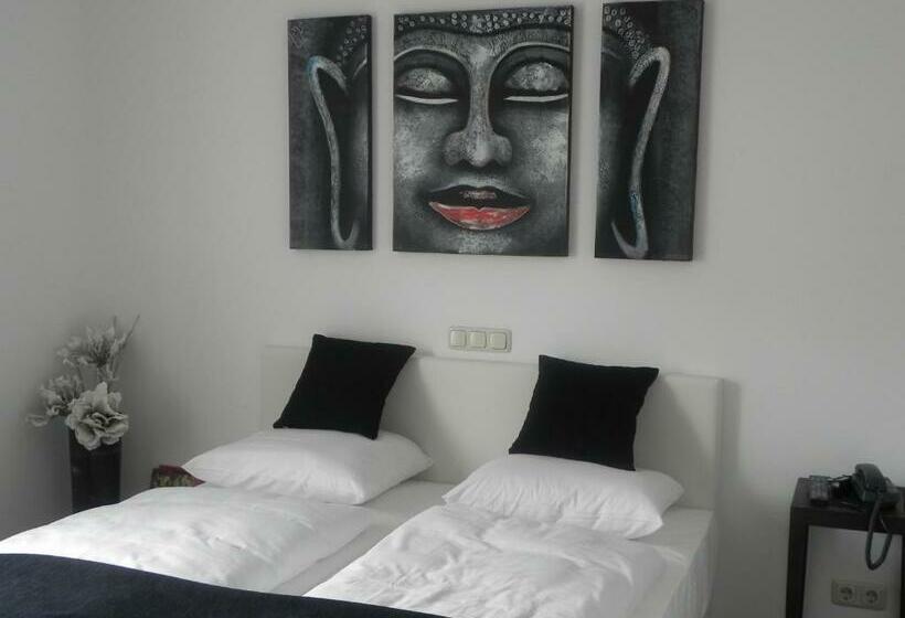 اتاق استاندارد, Restaurant Uit De Kunst