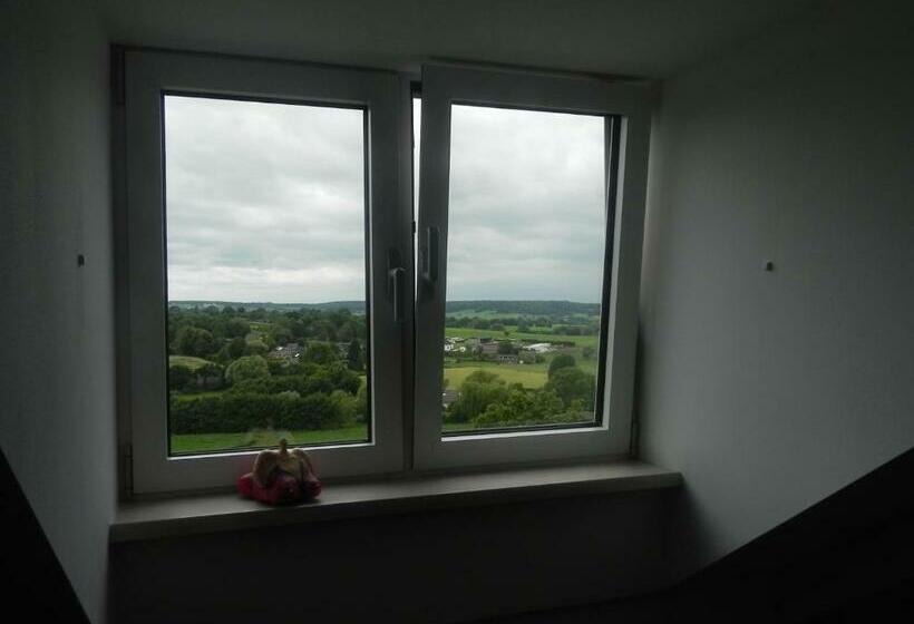 اتاق راحتی, Restaurant Uit De Kunst