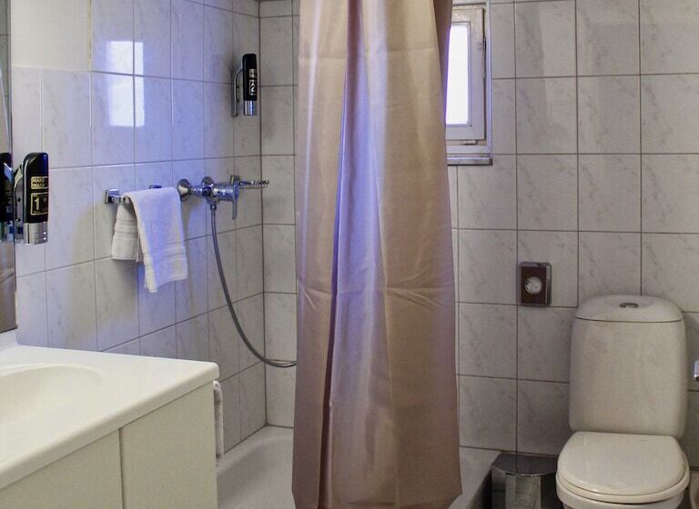 غرفة قياسية, Brull