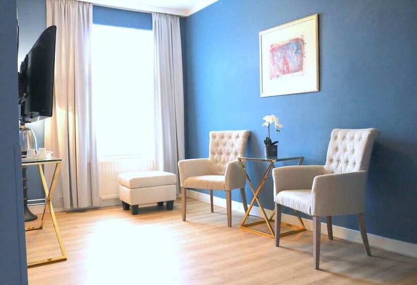 غرفة ديلوكس, Brull