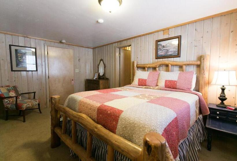 سوییت خانوادگی, Silver Fork Lodge & Restaurant