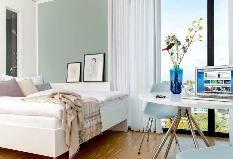 Quarto Comfort, The Flag München M