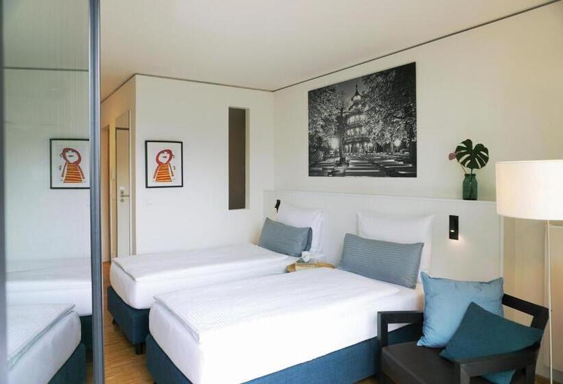 Quarto Comfort, The Flag München M