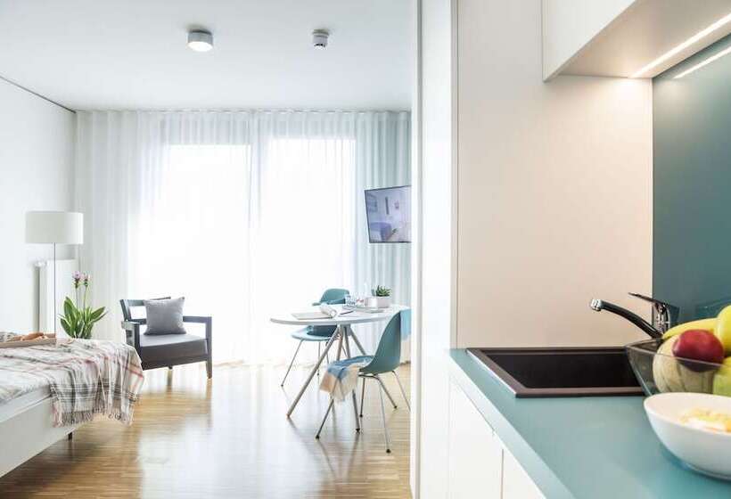 Quarto Individual Executivo, The Flag München M