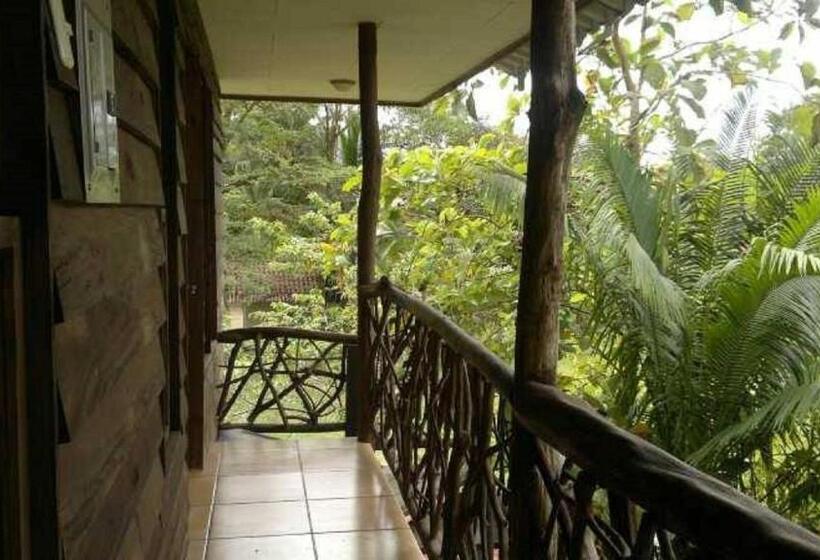 بانگلوی استاندارد, Villas Maria Luisa