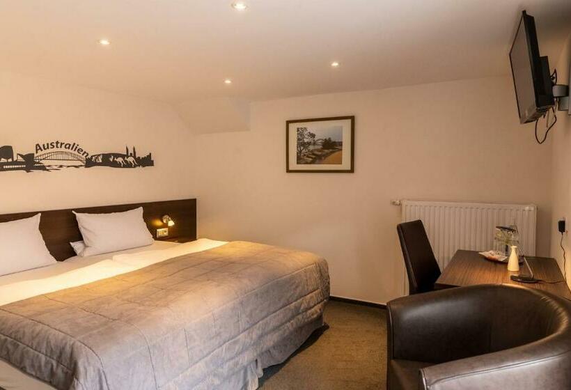 غرفة قياسية, Zur Post Ochsendorf