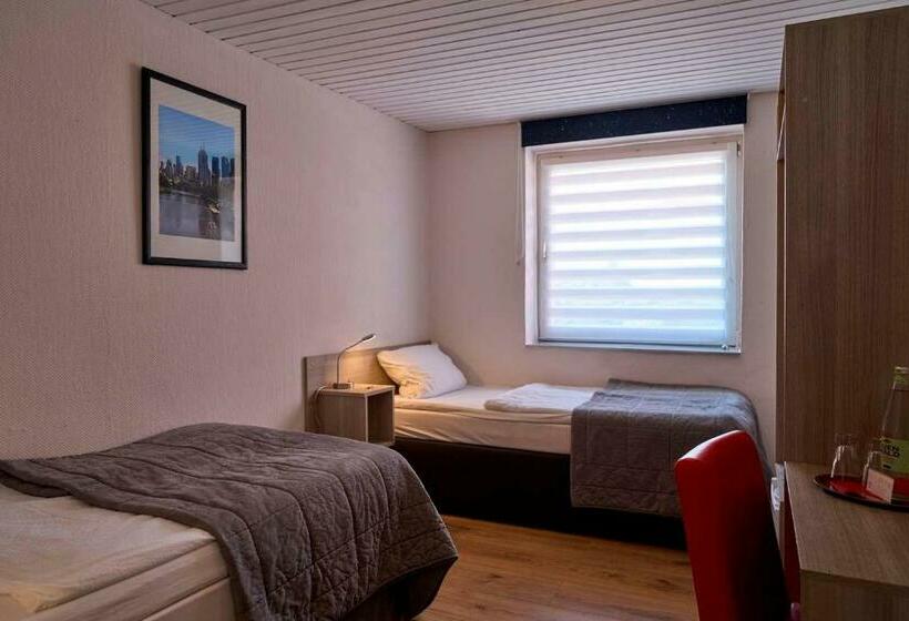 غرفة قياسية, Zur Post Ochsendorf