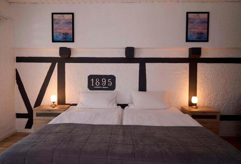 غرفة قياسية, Zur Post Ochsendorf