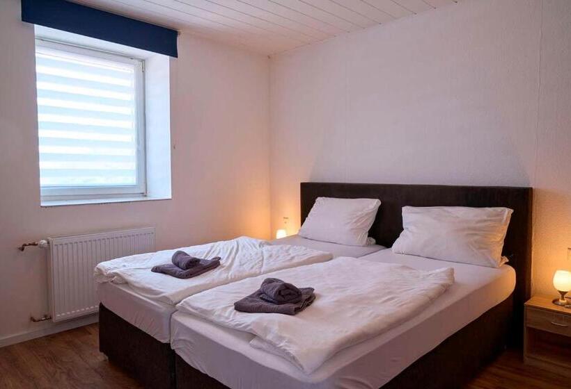 شقة 3 غرف, Zur Post Ochsendorf