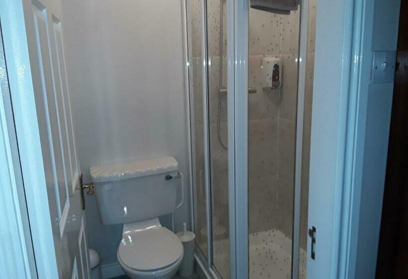 غرفة قياسية, Riverview House