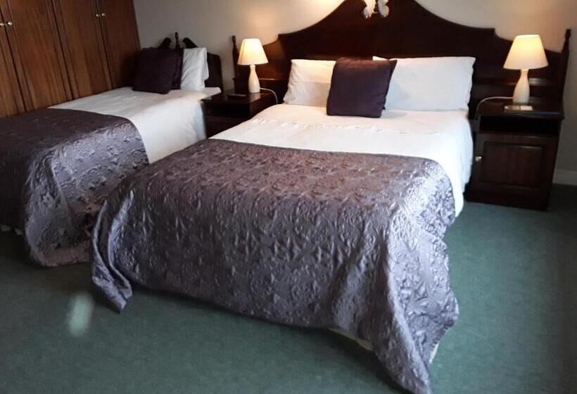 غرفة قياسية, Riverview House