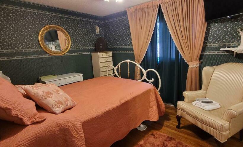 חדר סטנדרט חדר אמבטיה משותף, All Seasons Bed & Breakfast