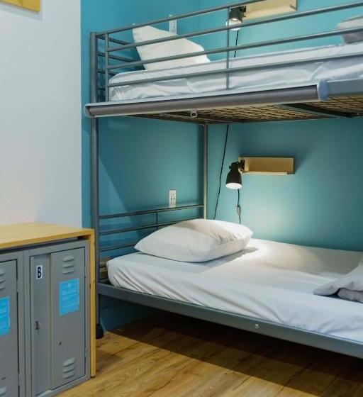 スタンダードシングルルーム, Auberge Saintlo Montréal Hostel