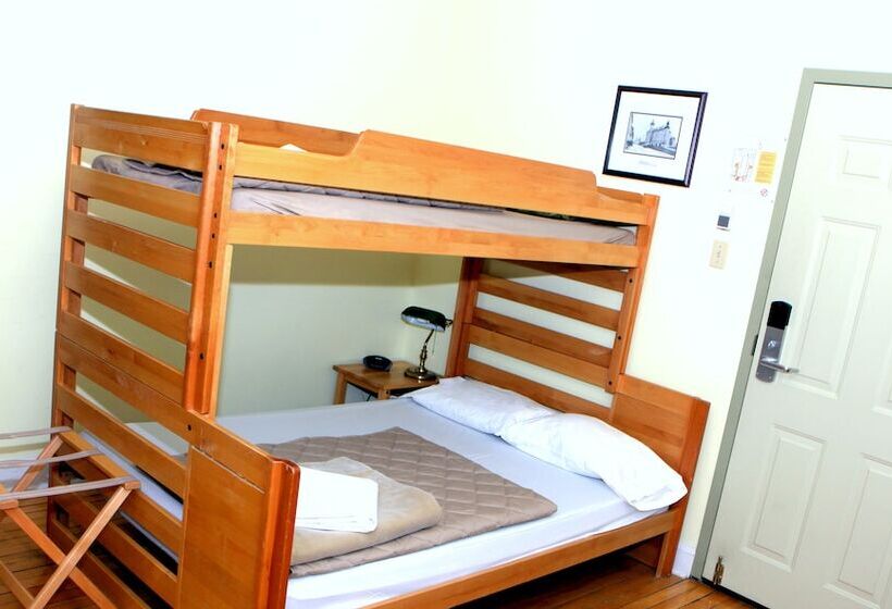 ファミリールーム, Auberge Internationale De Quebec   Hi Canada