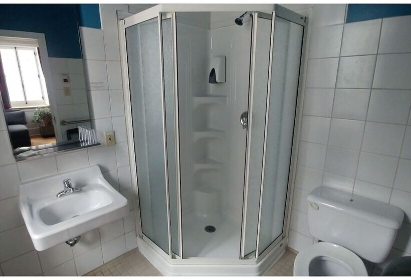 スタンダードトリプルルーム, Auberge Internationale De Quebec   Hi Canada