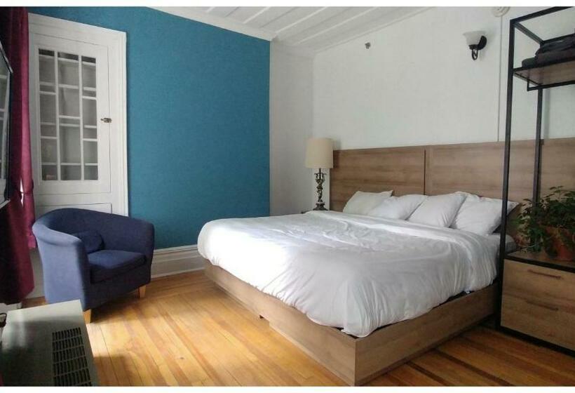スタンダードルーム, Auberge Internationale De Quebec   Hi Canada