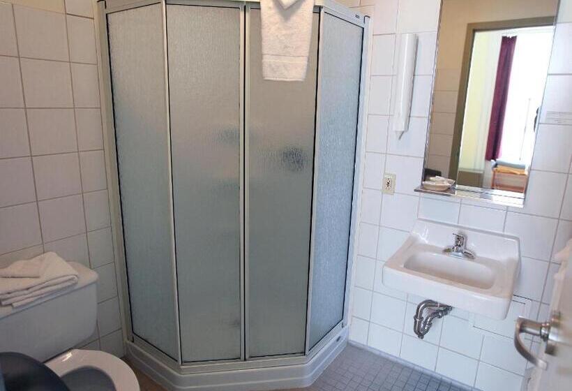 スタンダードトリプルルーム, Auberge Internationale De Quebec   Hi Canada