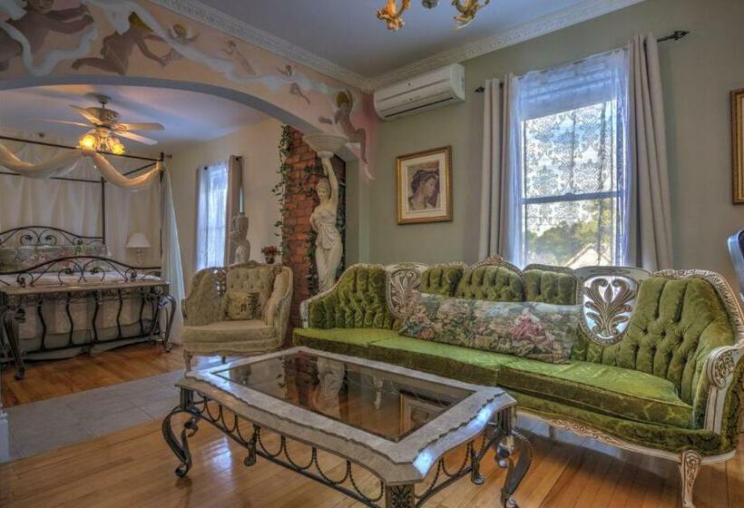 Люкс, Auberge Marquis De Montcalm