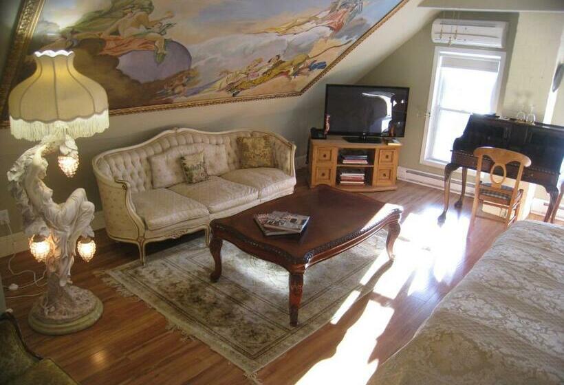 מיטת קינג בסוויטה, Auberge Marquis De Montcalm