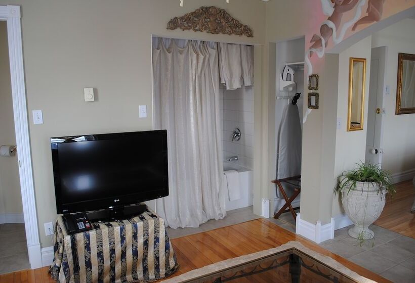 סוויטה, Auberge Marquis De Montcalm