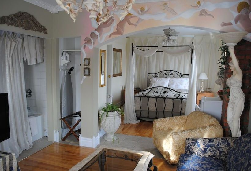 Люкс, Auberge Marquis De Montcalm