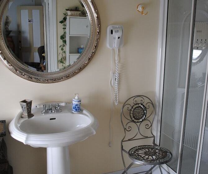 סוויטה, Auberge Marquis De Montcalm