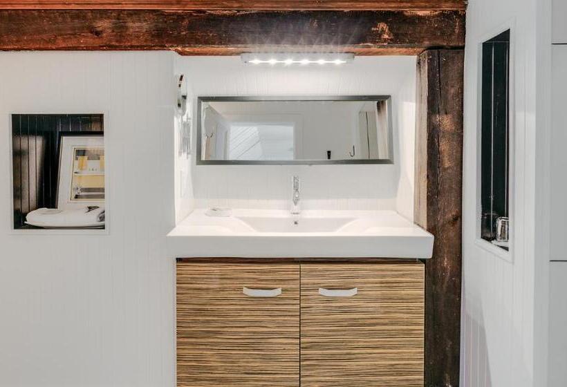 جناح سرير كينج, Auberge Nuits St Georges