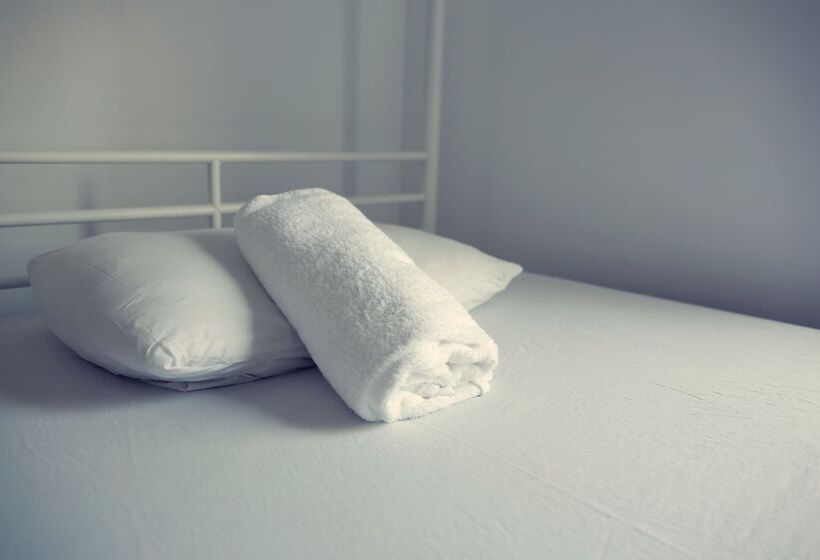 スタンダードシングルルーム, Auberge Saintlo Montréal Hostel