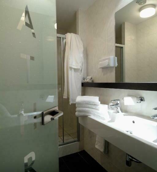 スタンダードルーム, Central