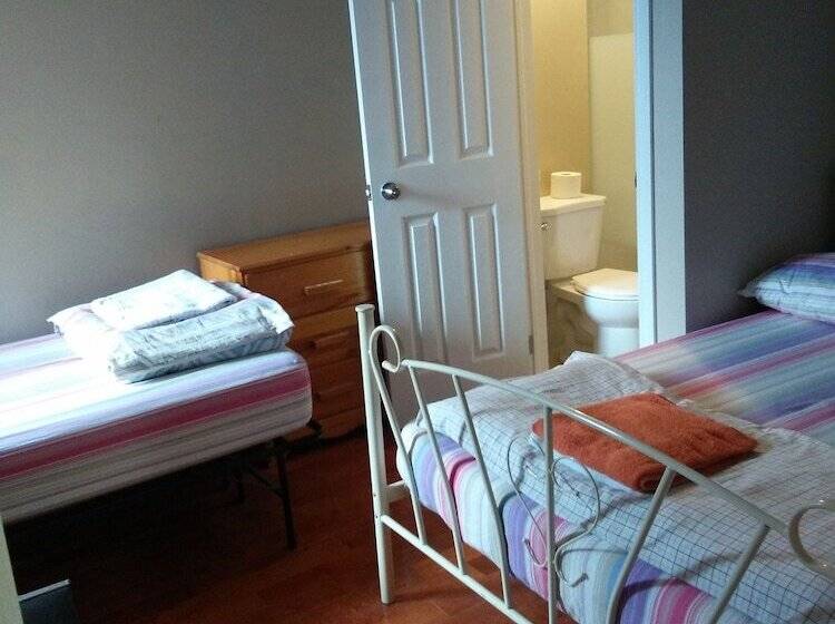 Номер Стандарт Трехместный, Chinatown Travellers Home