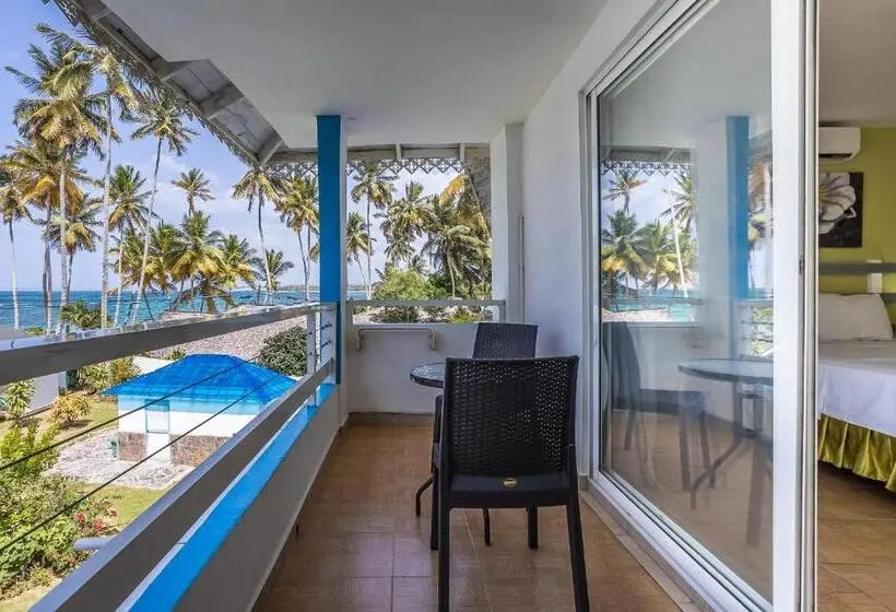 Classic Room Queen Bed, Costarena Beach