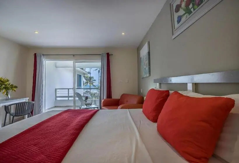 اتاق استاندارد با تخت بزرگ, Costarena Beach