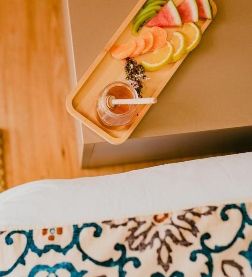 חדר סטנדרט נוף לבריכה, Dolphin