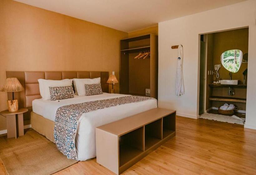 חדר סטנדרט נוף לבריכה, Dolphin