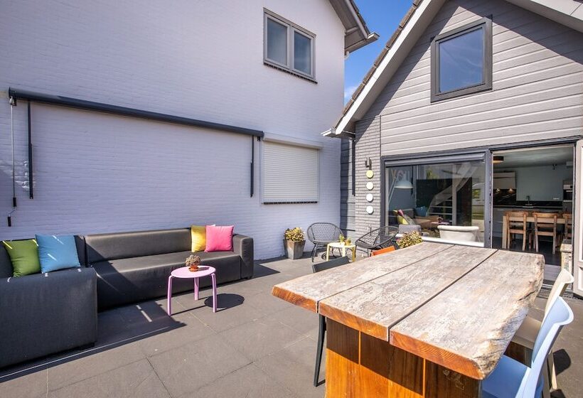 ファミリールーム, Domburg4you