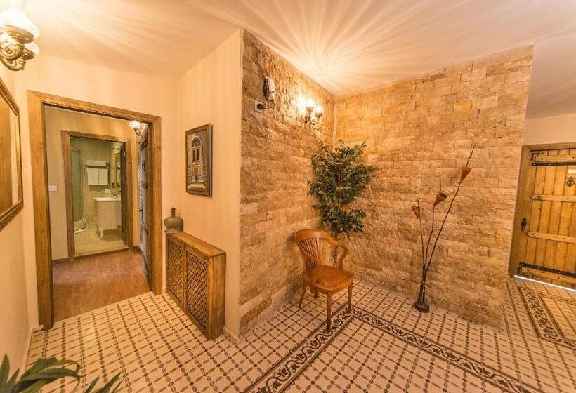 جناح مزوَّد بشرفة, Edahan