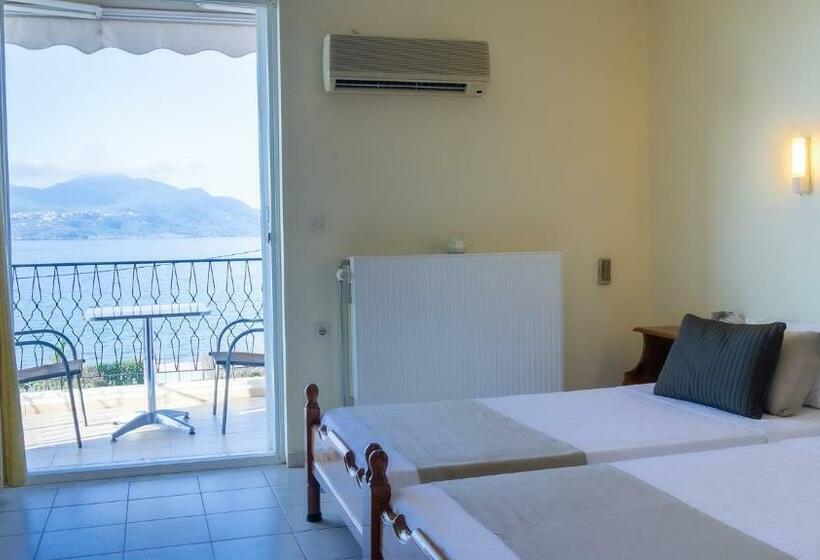 Superior Studio Sea View, Fani