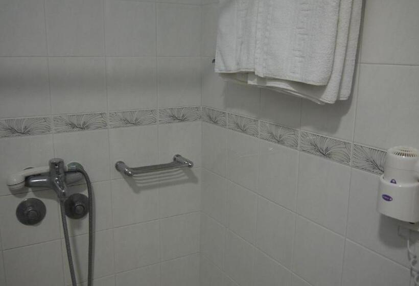 استودیوی استاندارد, Fani