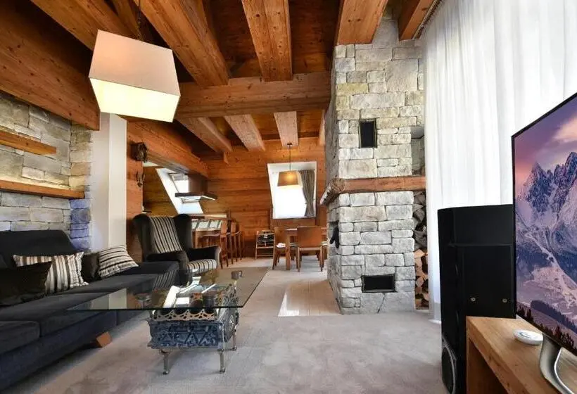 Huoneisto 2 Makuuhuonetta, Aplend Hotel Kukučka