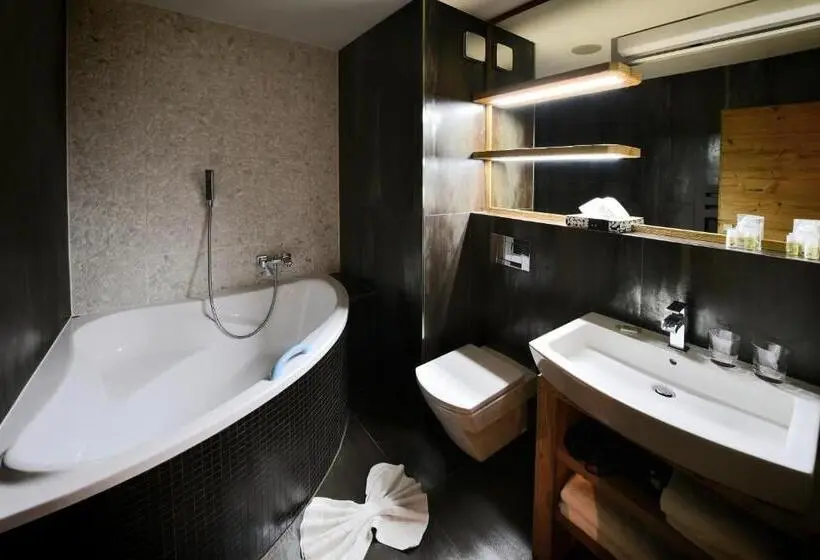 Huoneisto 2 Makuuhuonetta, Aplend Hotel Kukučka