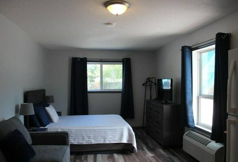 Standard Studio, Lakeside Villa & Nordic Spa