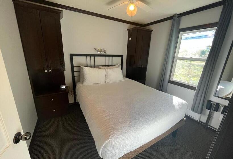 Svit, Lakeside Villa & Nordic Spa