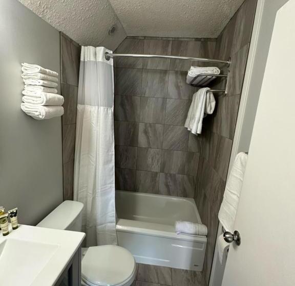 Familjesvit, Lakeside Villa & Nordic Spa