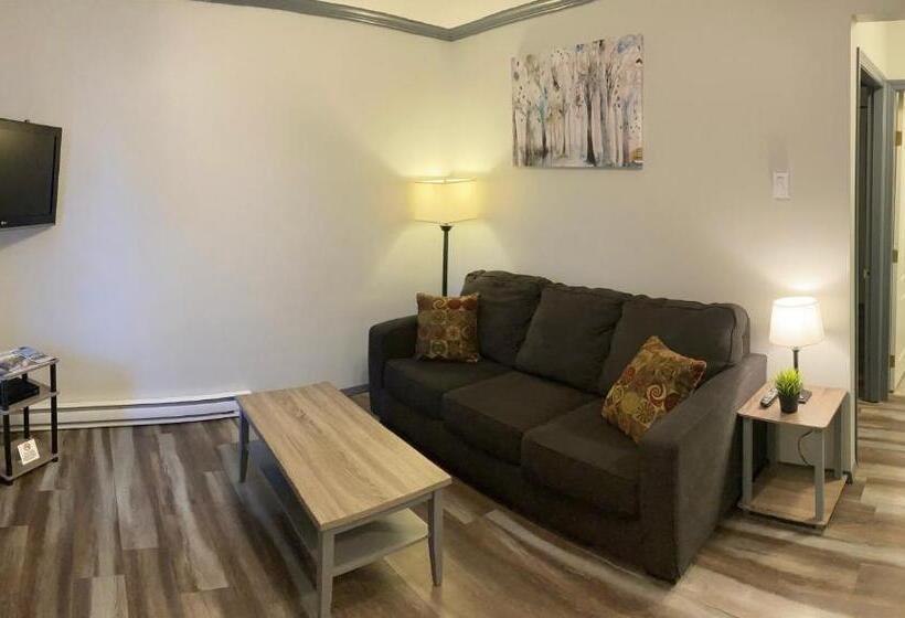 Familjesvit, Lakeside Villa & Nordic Spa