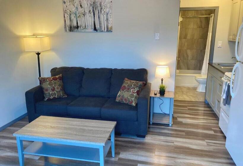 Familjesvit, Lakeside Villa & Nordic Spa