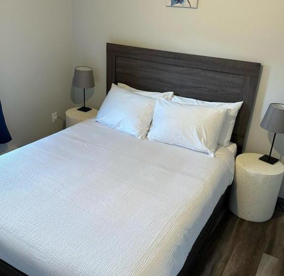 Familjesvit, Lakeside Villa & Nordic Spa