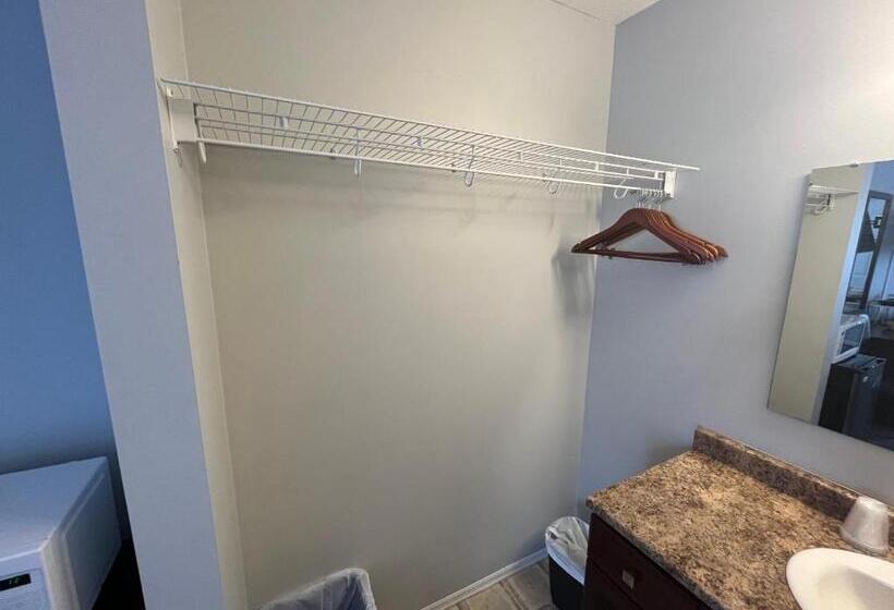 Standard Studio, Lakeside Villa & Nordic Spa