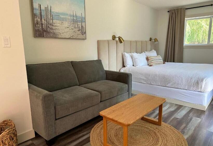 Deluxe Svit Kingsäng, Lakeside Villa & Nordic Spa