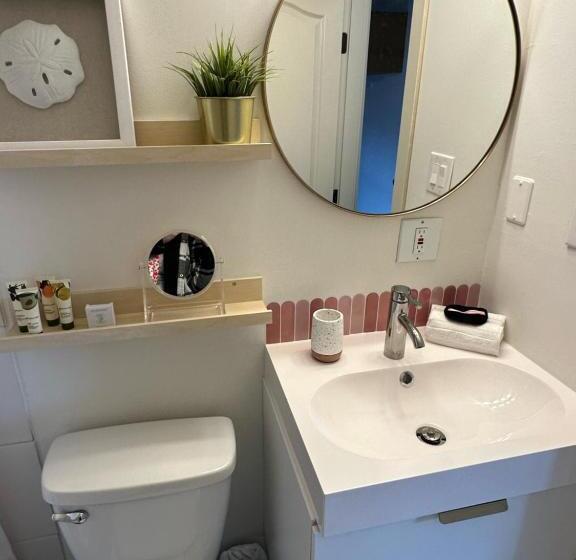 Familjesvit, Lakeside Villa & Nordic Spa